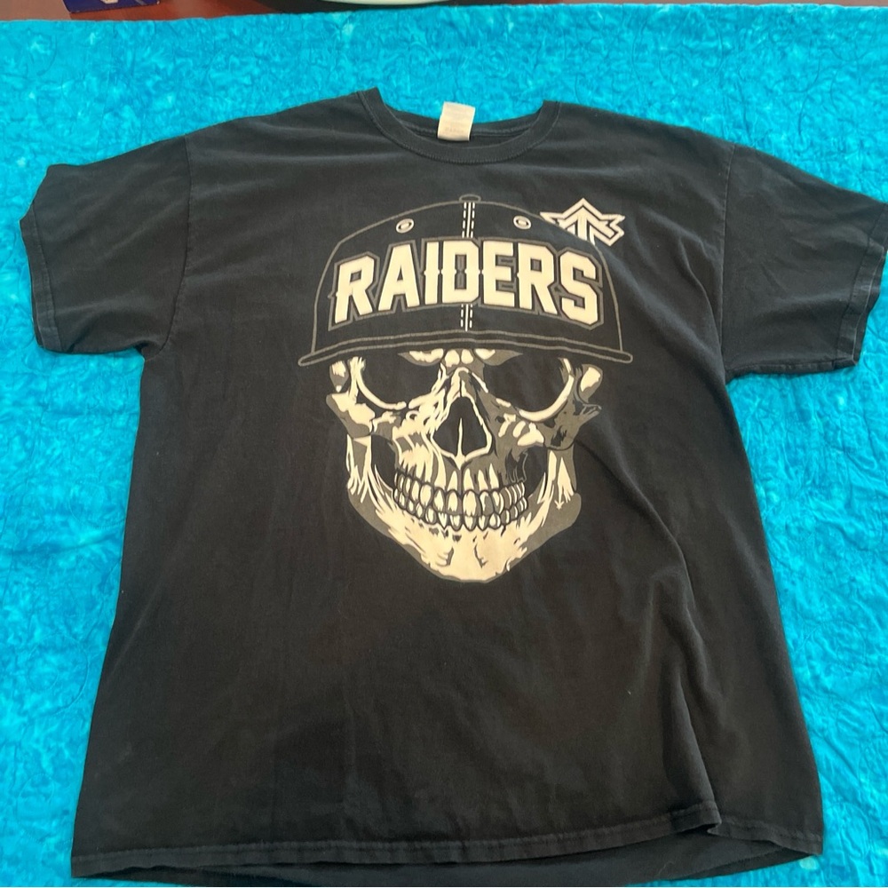 Size Xl Oakland Raiders Skull Shirt Vintage Used